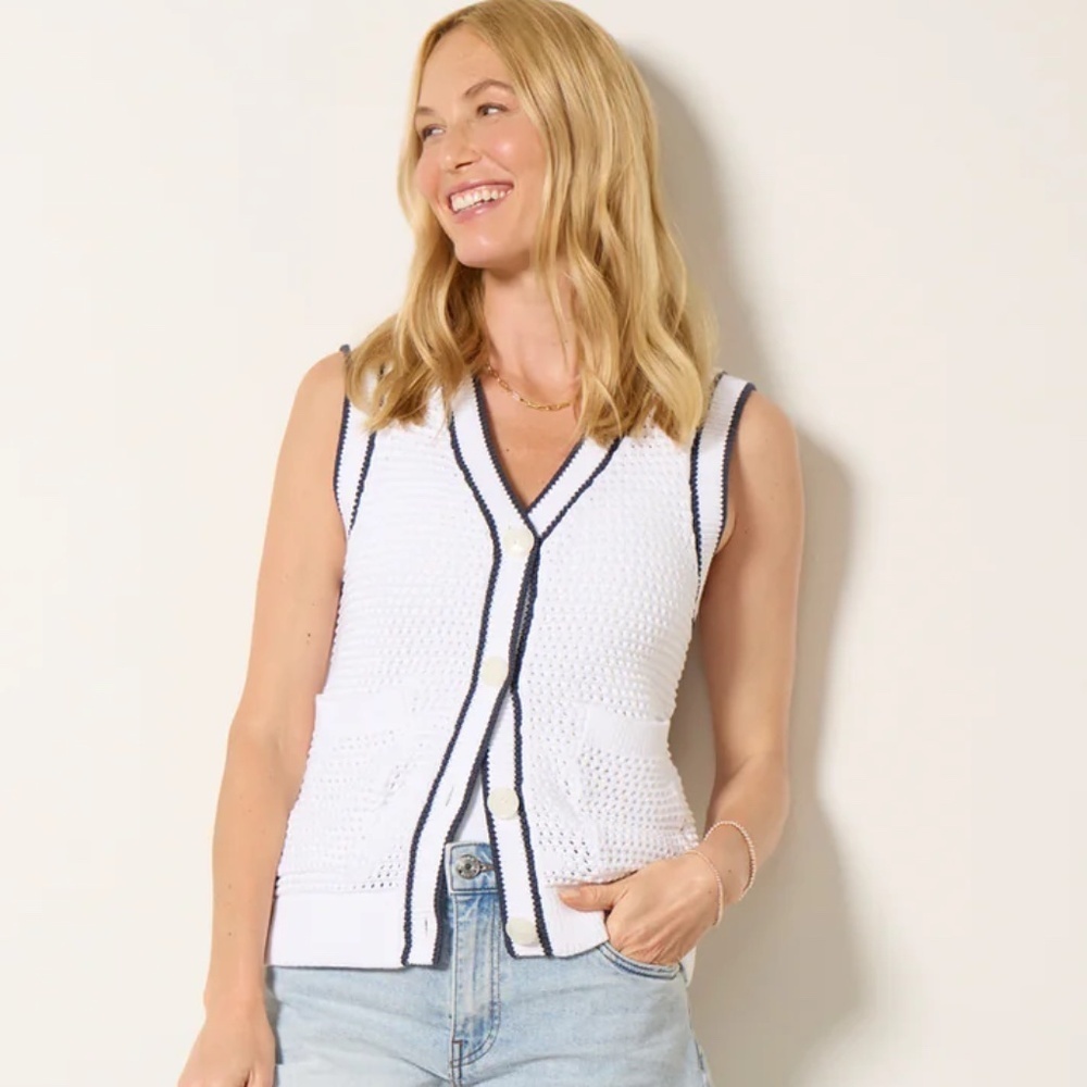 *FIRM PRICE* Varley Leilani V-Neck button front Cardigan Tank Club Collection